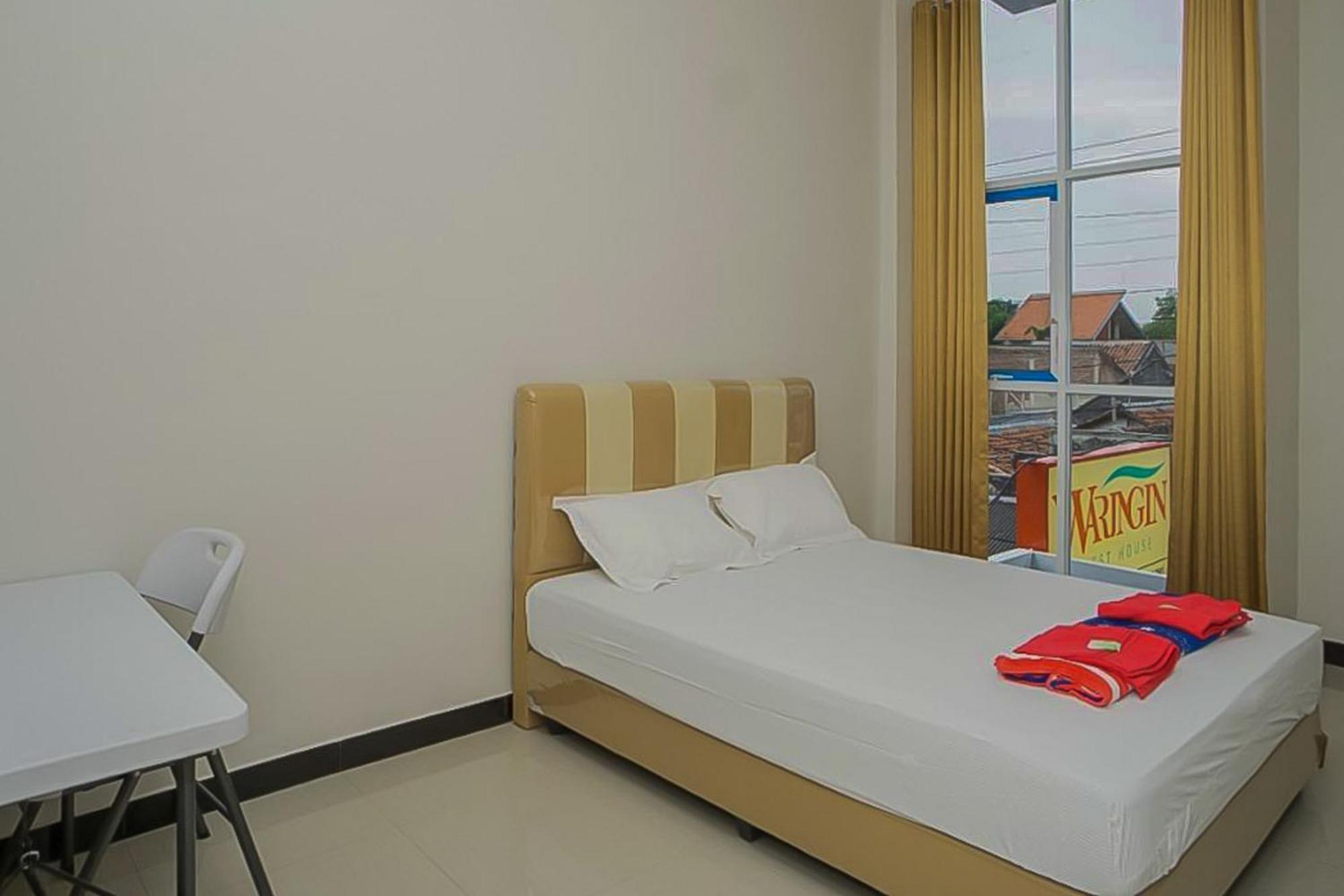 Waringin Guest House Tegal Mitra Reddoorz Εξωτερικό φωτογραφία